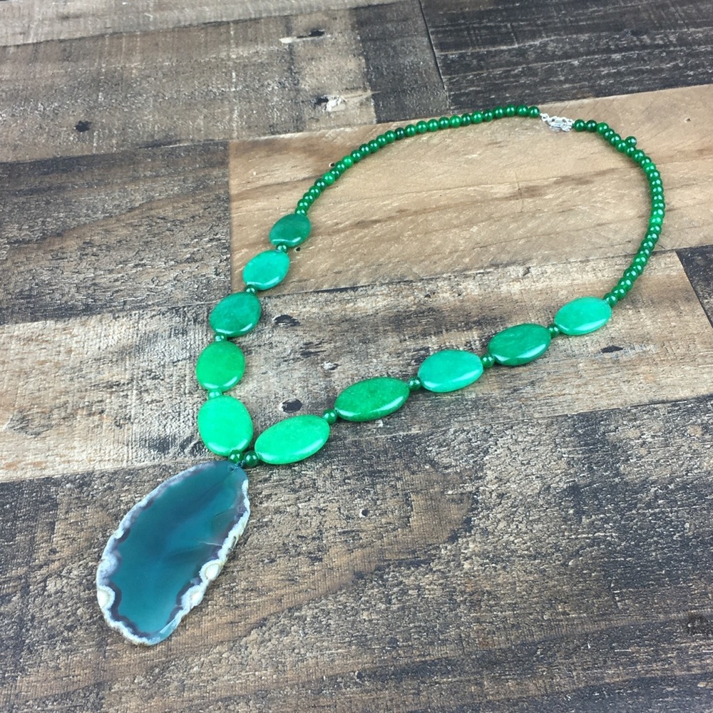 Green Geode Stone Slice Statement Necklace - image 7